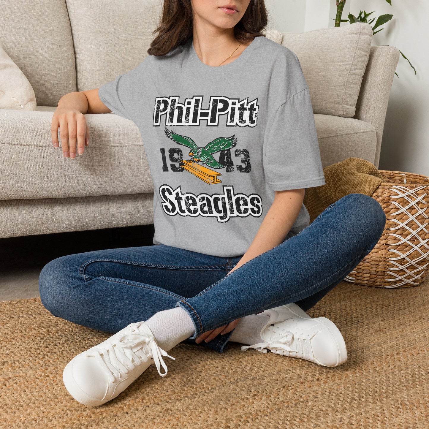 Phil-Pitt Eagles 1943 Vintage Graphic T-Shirt
