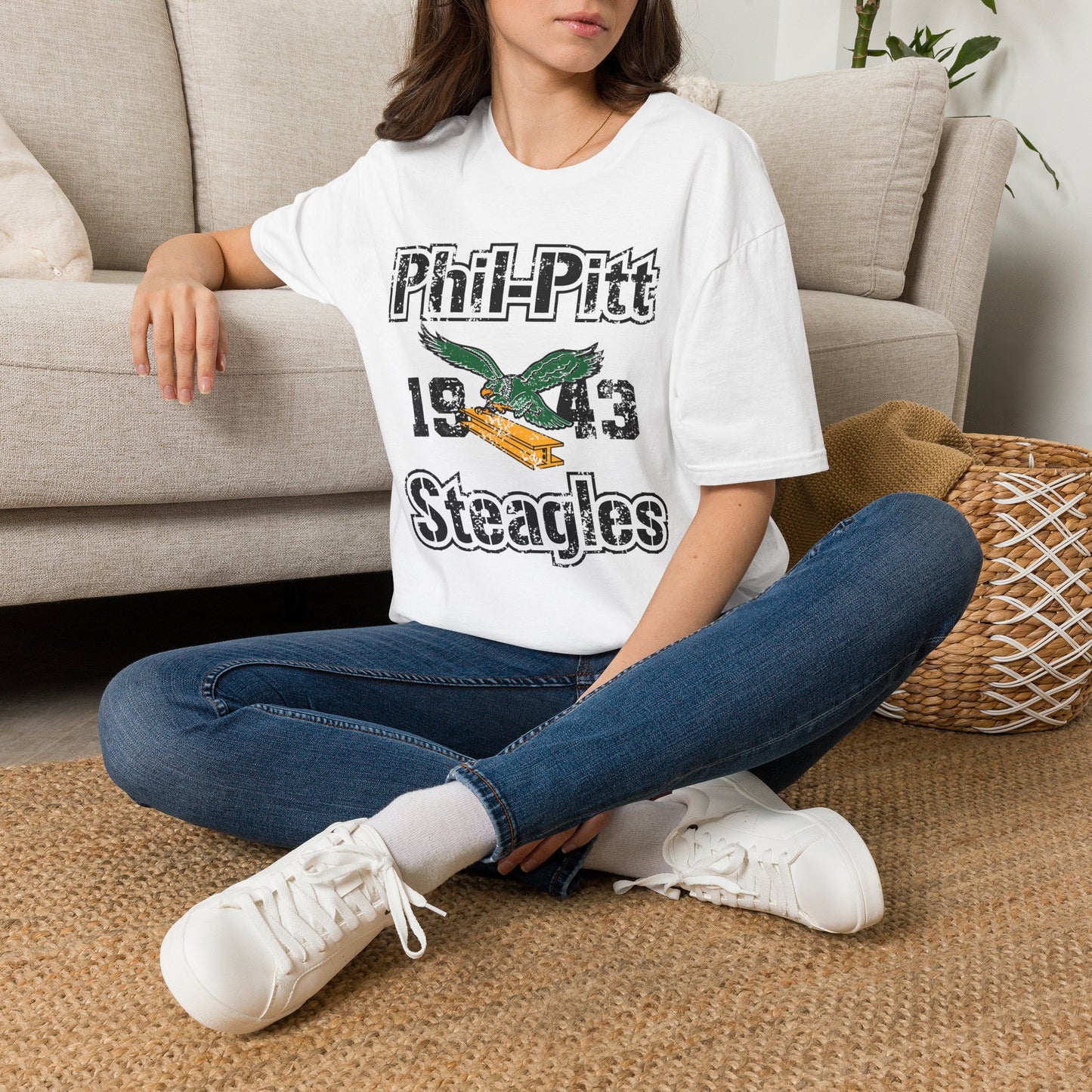 Phil-Pitt Eagles 1943 Vintage Graphic T-Shirt